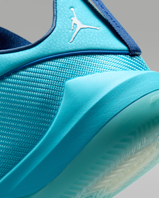 Jordan Triangle PF Basketball Shoes. Nike ID